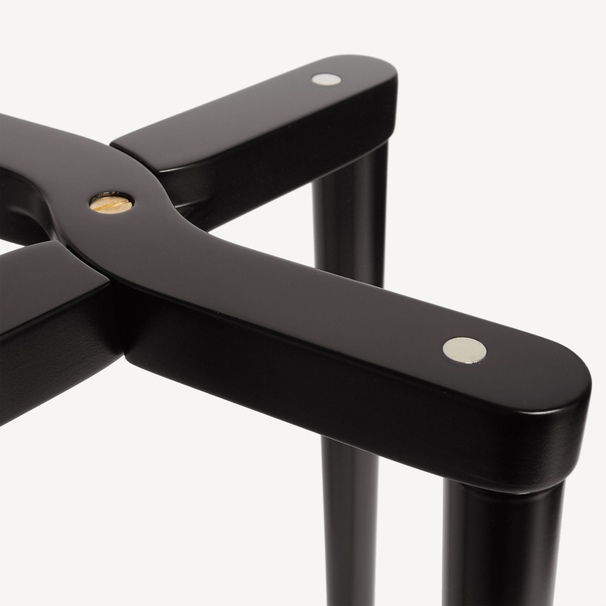 Tray holder in Black | Fornasetti® – Fornasetti Store