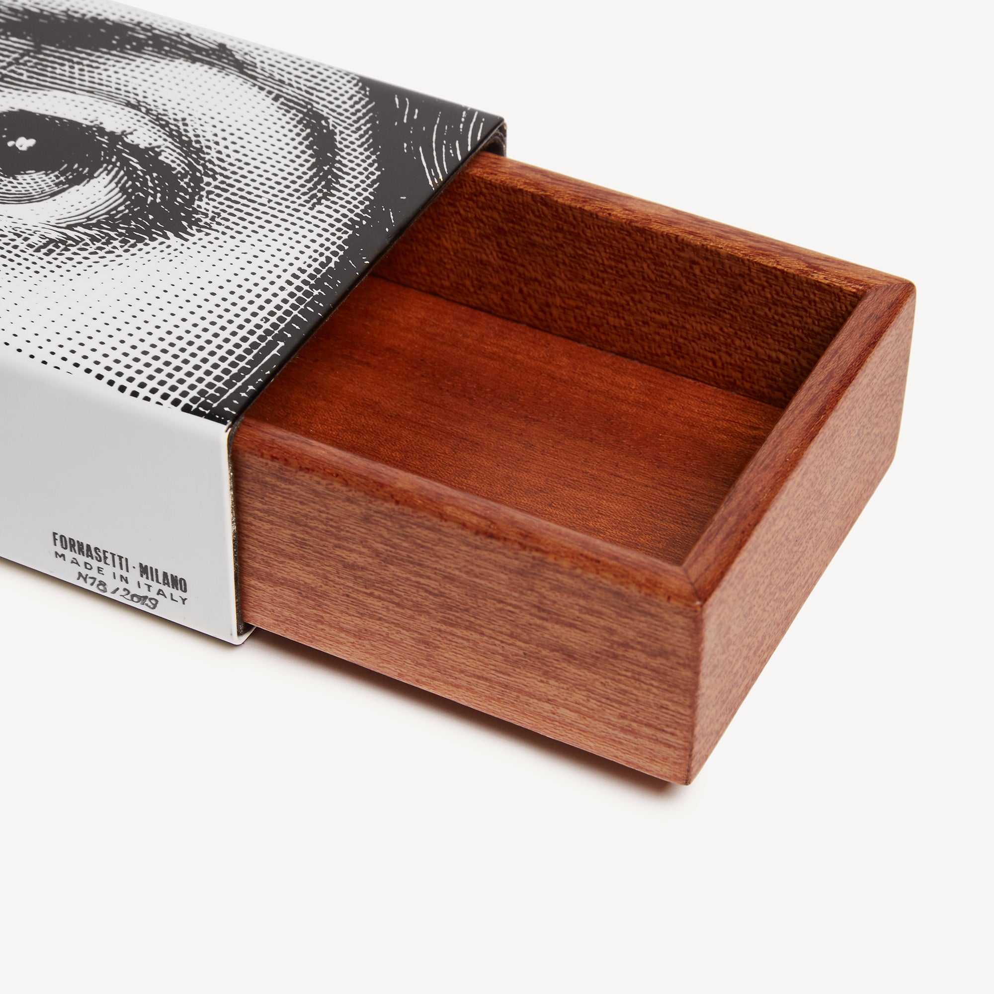 Box Occhio con Finestra