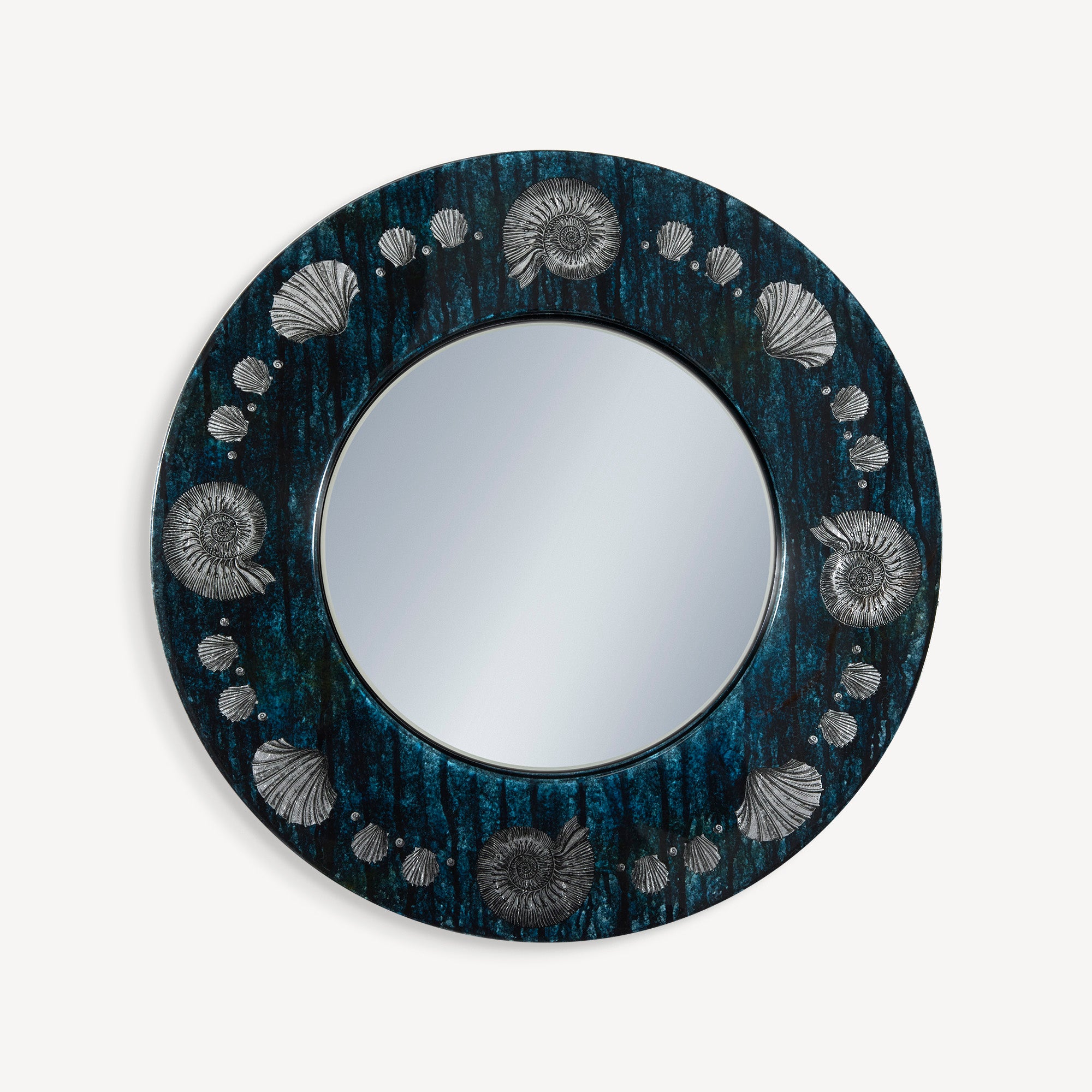 Frame with flat mirror Giro di conchiglie