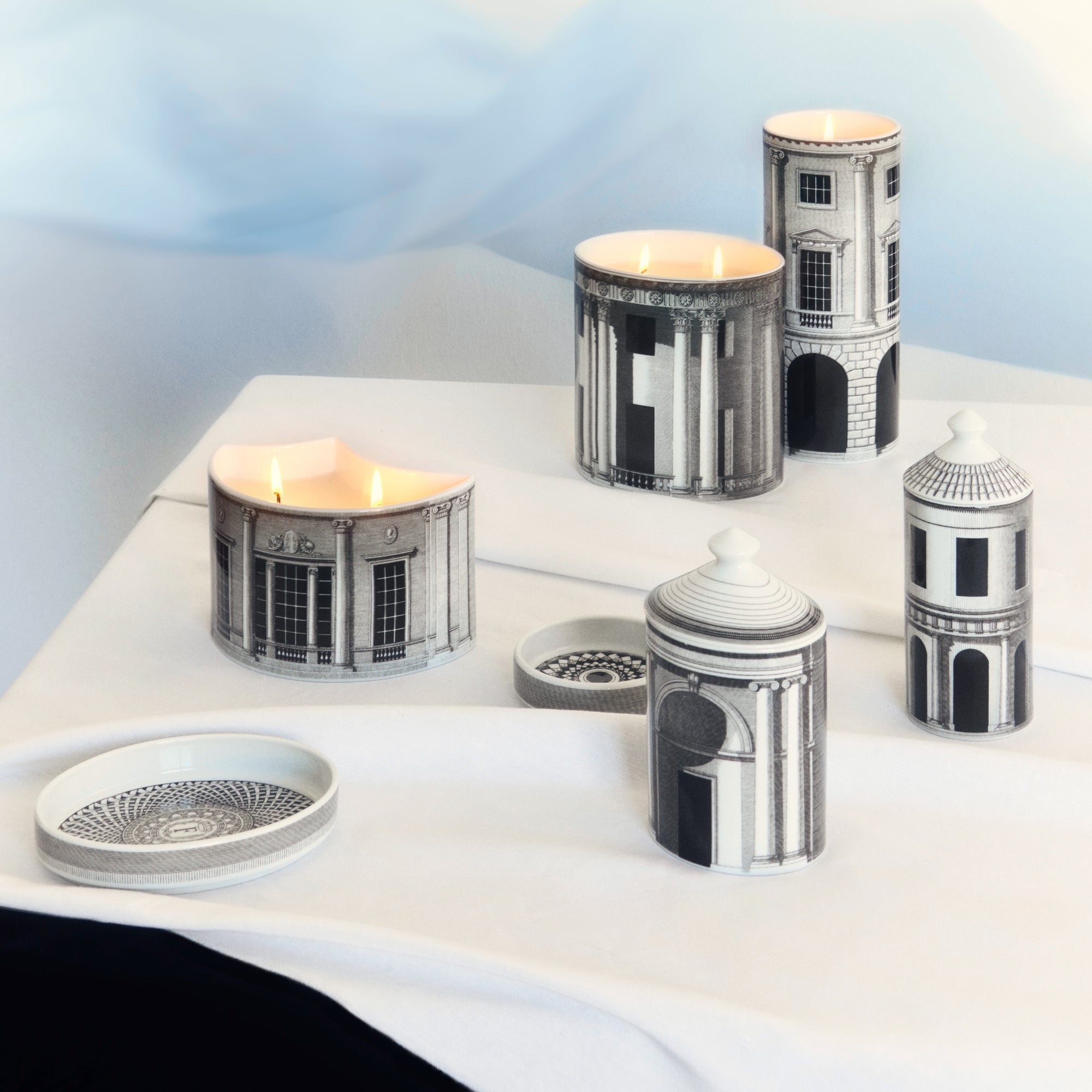 FORNASETTI キャンドル Fornasetti プリント キャンドル 250g | ブラック | FARFETCH JP