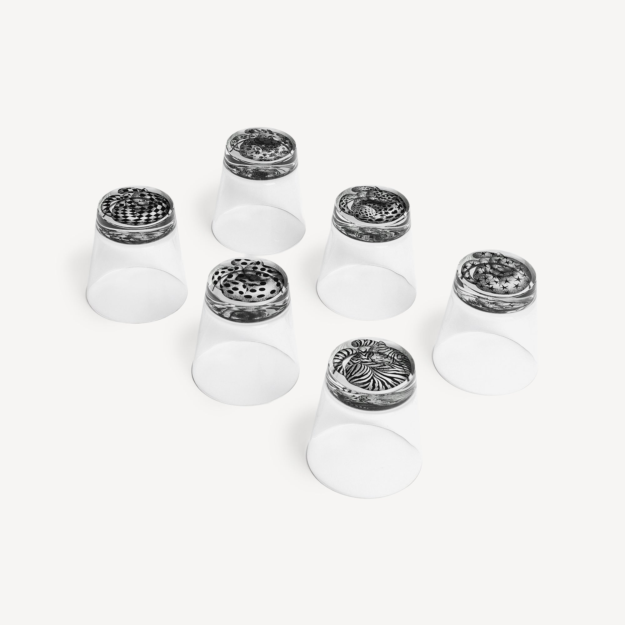 Set 6 glasses High Fidelity in Black | Fornasetti® – Fornasetti Store