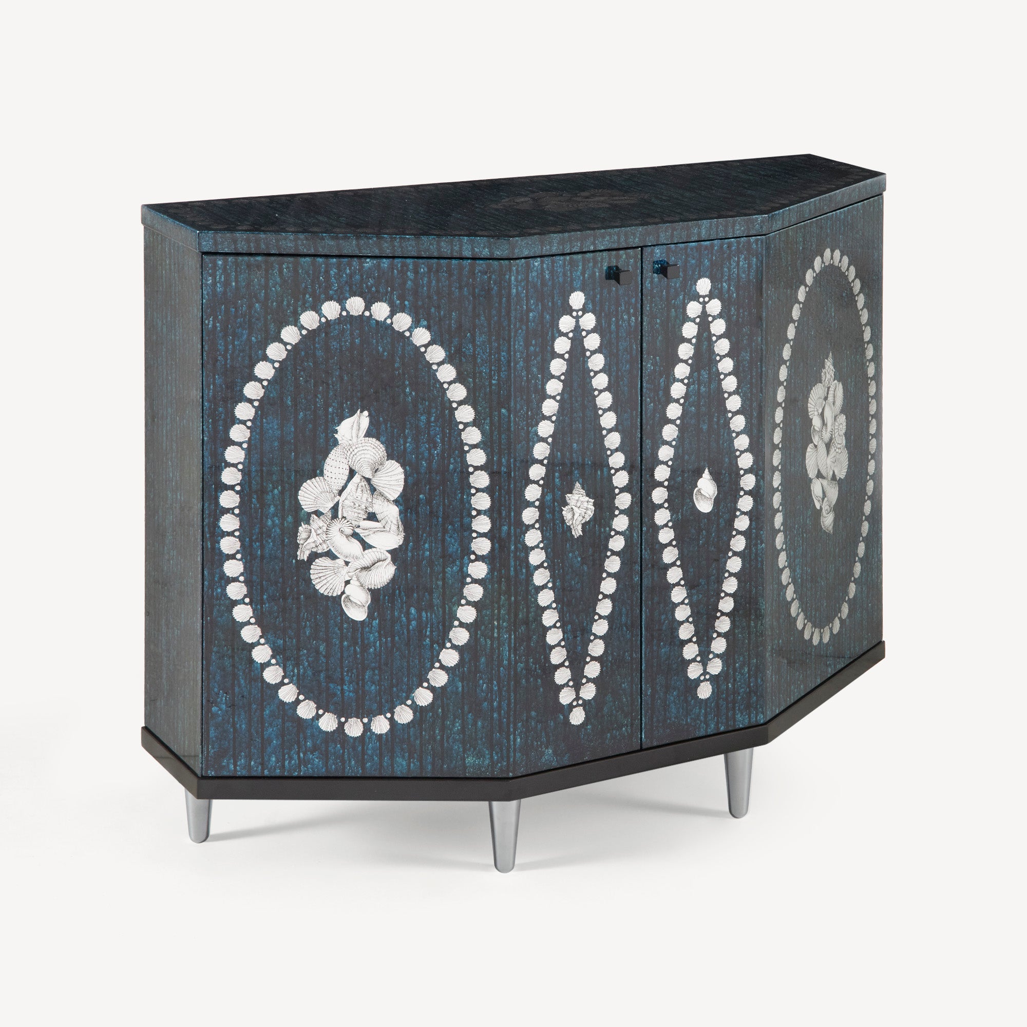 Petit cabinet polyédrique Giro di conchiglie