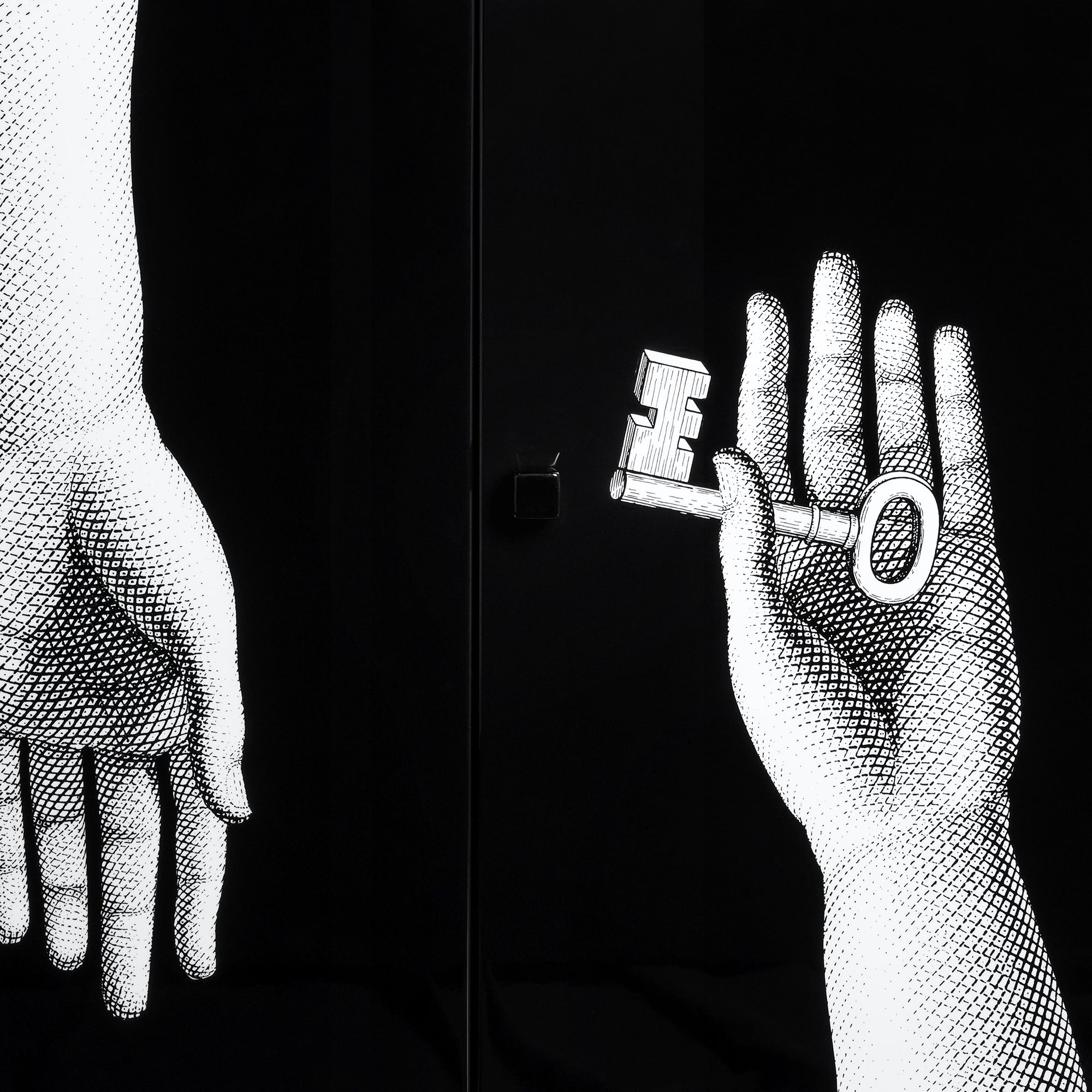 Petit Cabinet sur pieds Mani con Chiave e Serratura