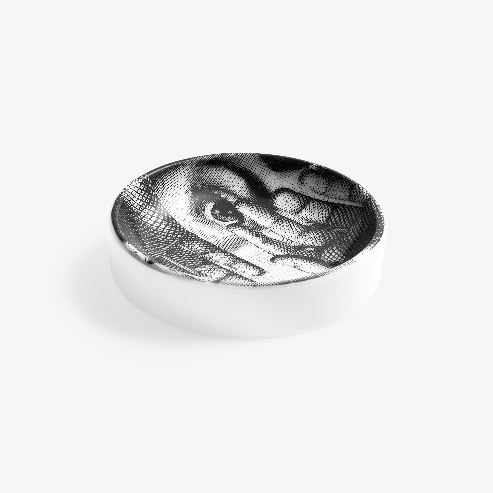 FORNASETTI　　　Tema e Variazoni アッシュトレイ Round ashtray Tema e Variazioni n.154 in White/Black | Fornasetti