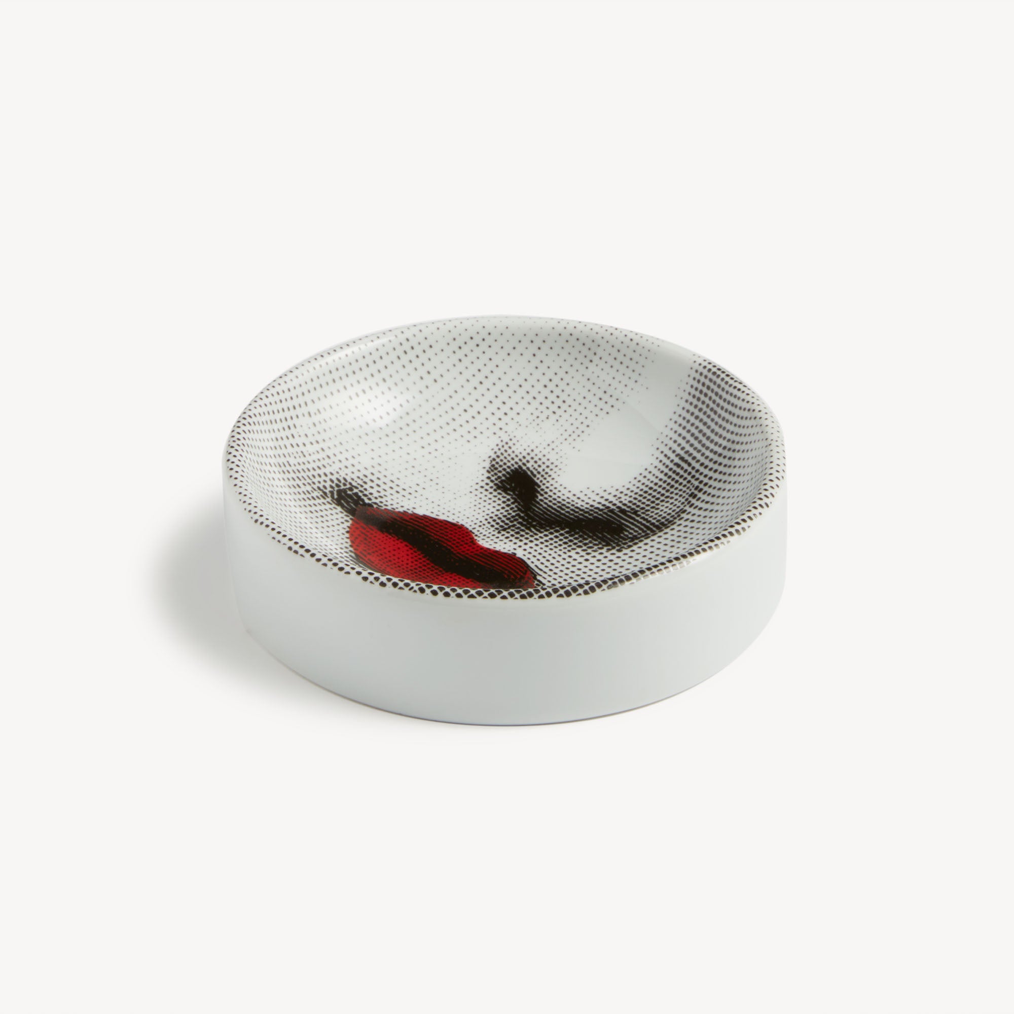 Ashtray Red Lips - Tema e Variazioni n.397 in White/Black/Red