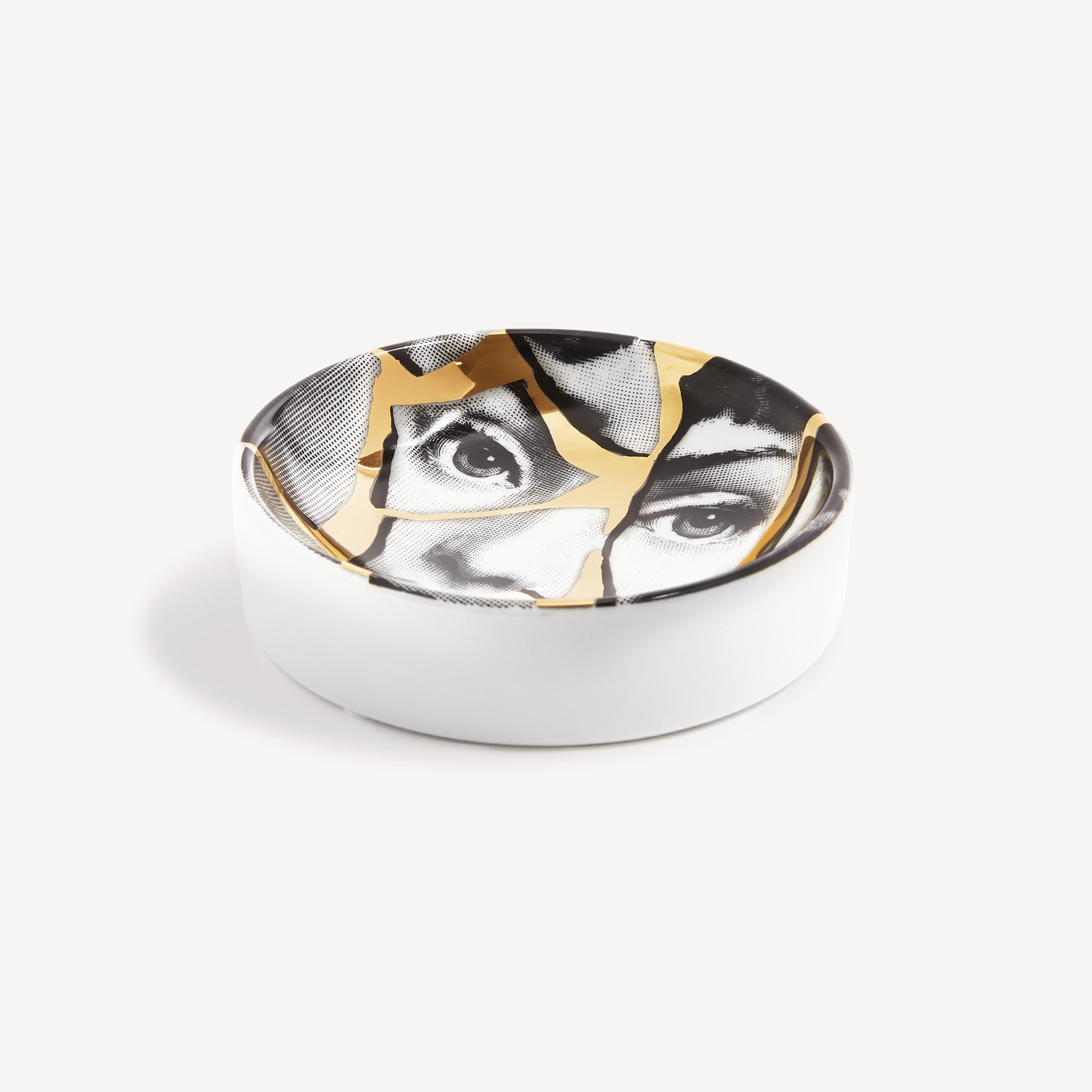 Ashtray Tema e Variazioni n.2 in White/Black/Gold | Fornasetti