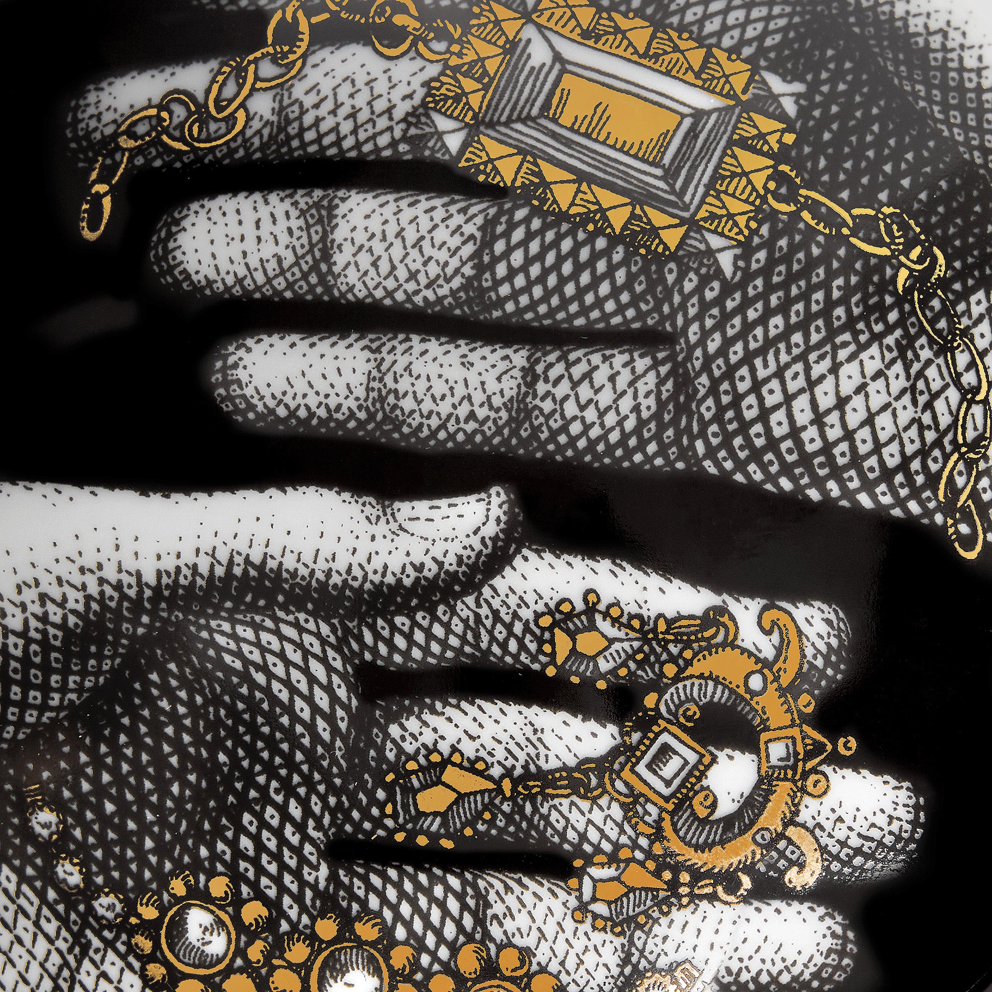 Mano con Gioielli round box