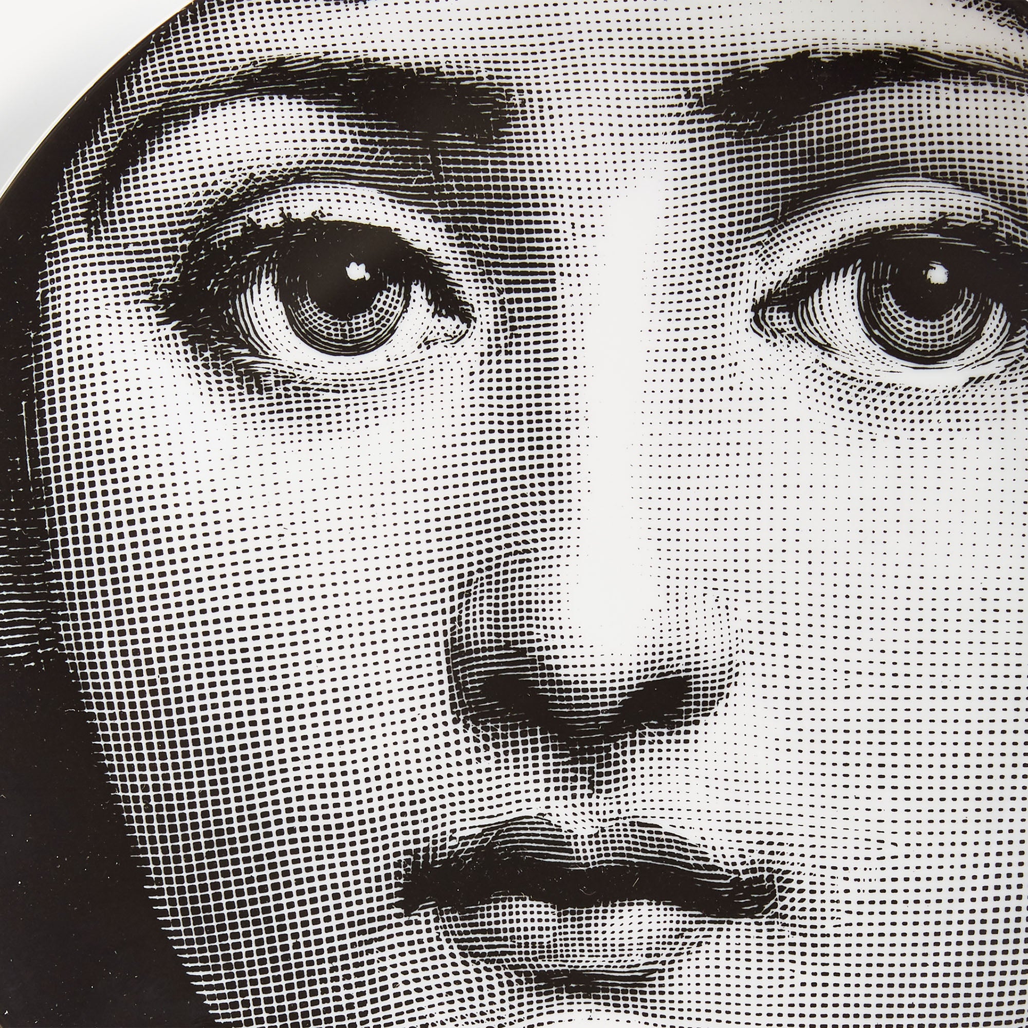 Assiette Tema e Variazioni en porcelaine décorée | Fornasetti