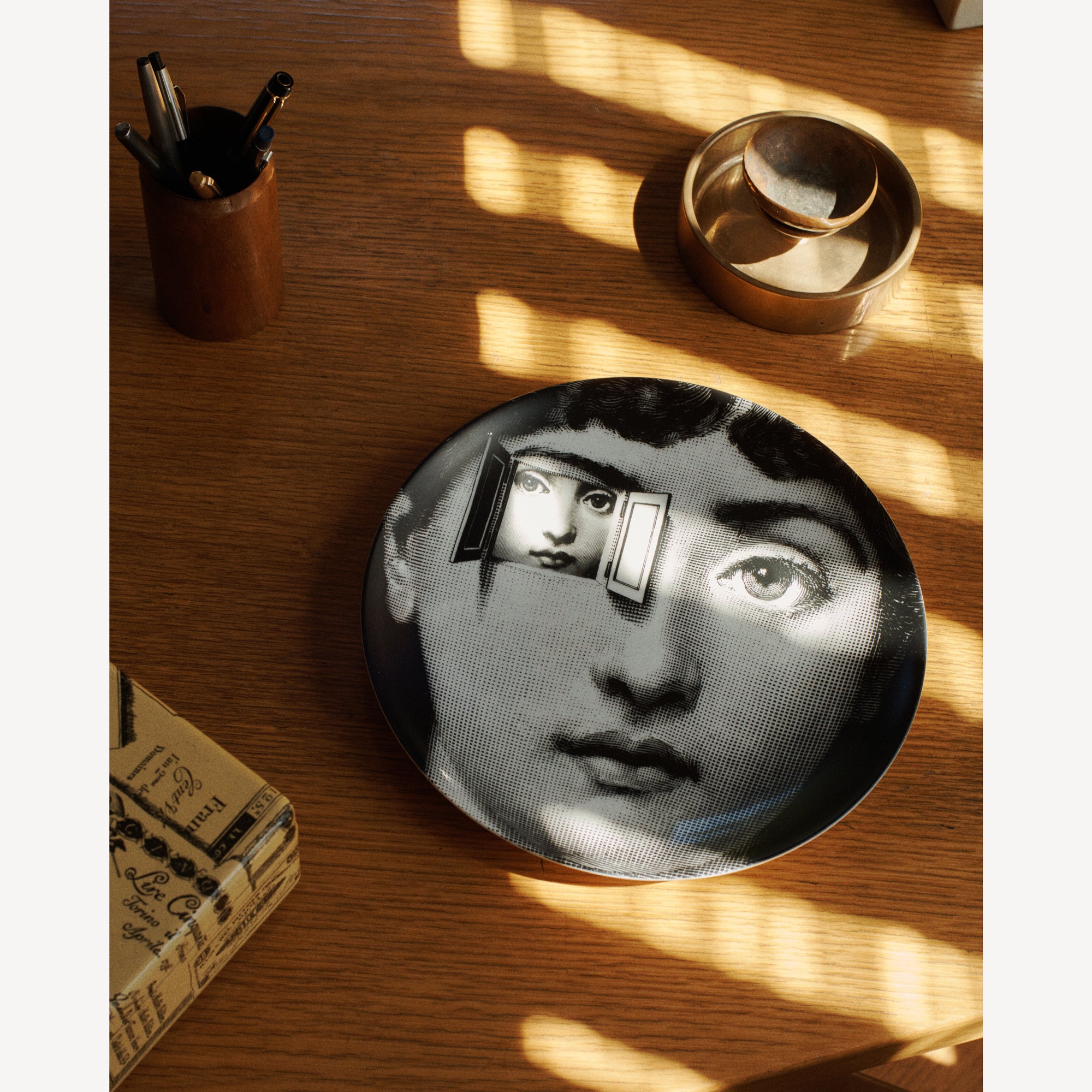 Wall plate Tema e Variazioni n.116 in White/Black | Fornasetti