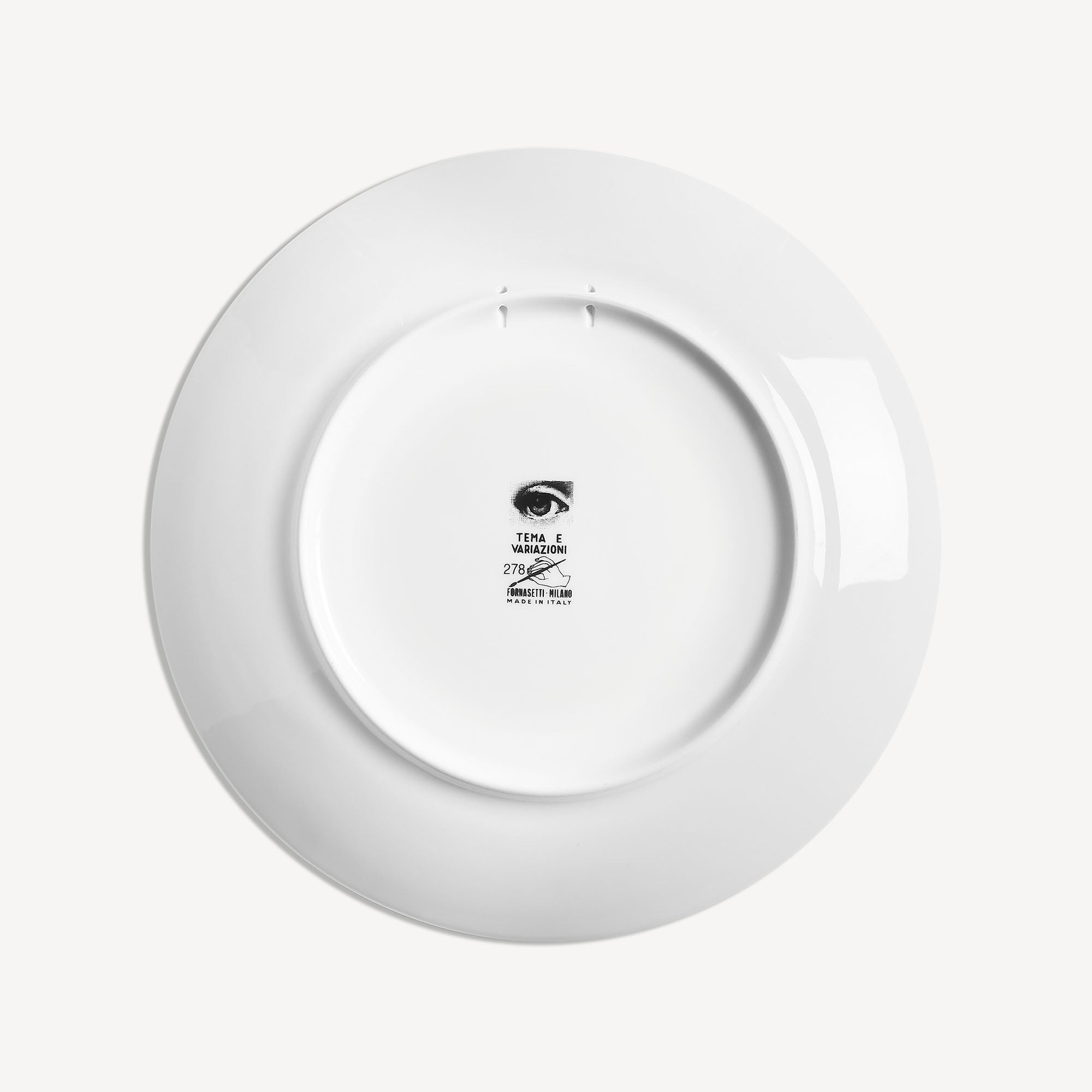 Antiquity Dishes - Wall Dishes | Fornasetti® – Fornasetti Store