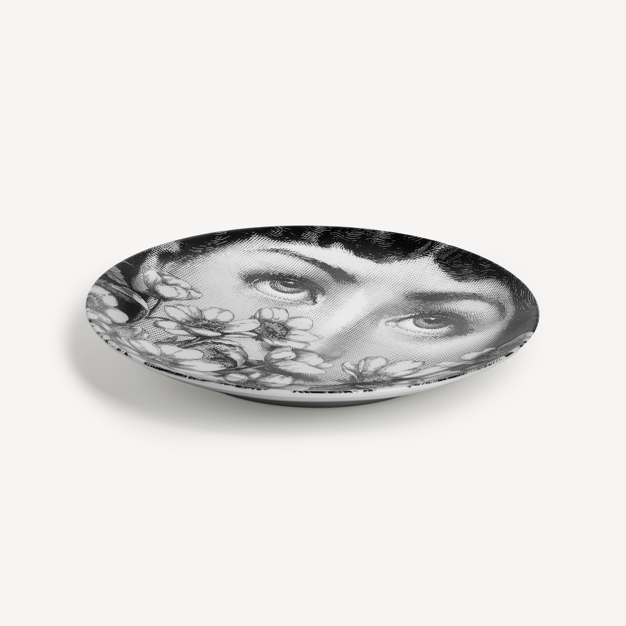 Decorative plates for walls - handpainted | Fornasetti