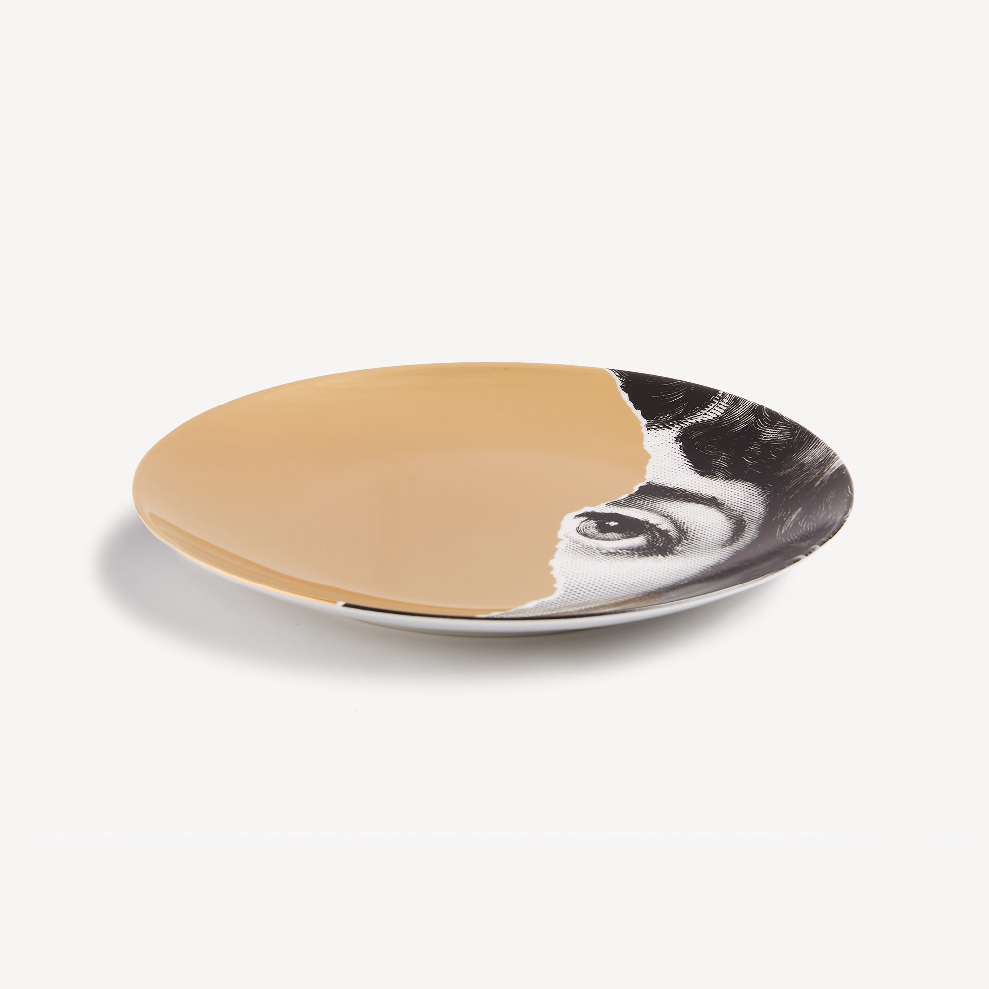 Decorative plates for walls - Surrealism | Fornasetti