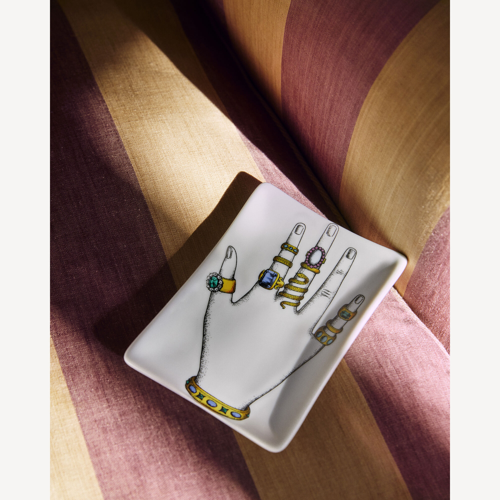 Ashtray Mano con anelli in Multicolour | Fornasetti®