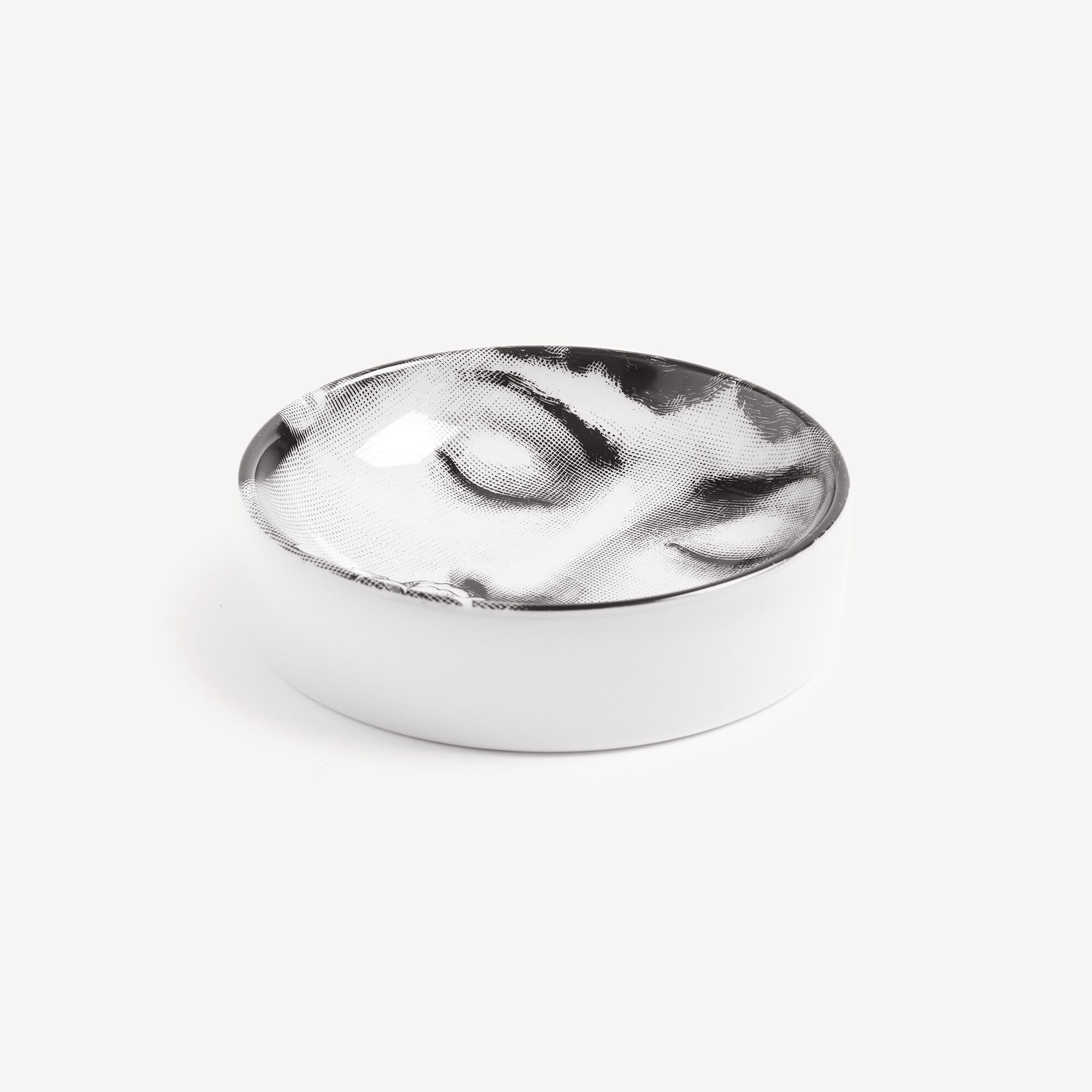 Ashtray Tema e Variazioni n.393 in White/Black | Fornasetti®