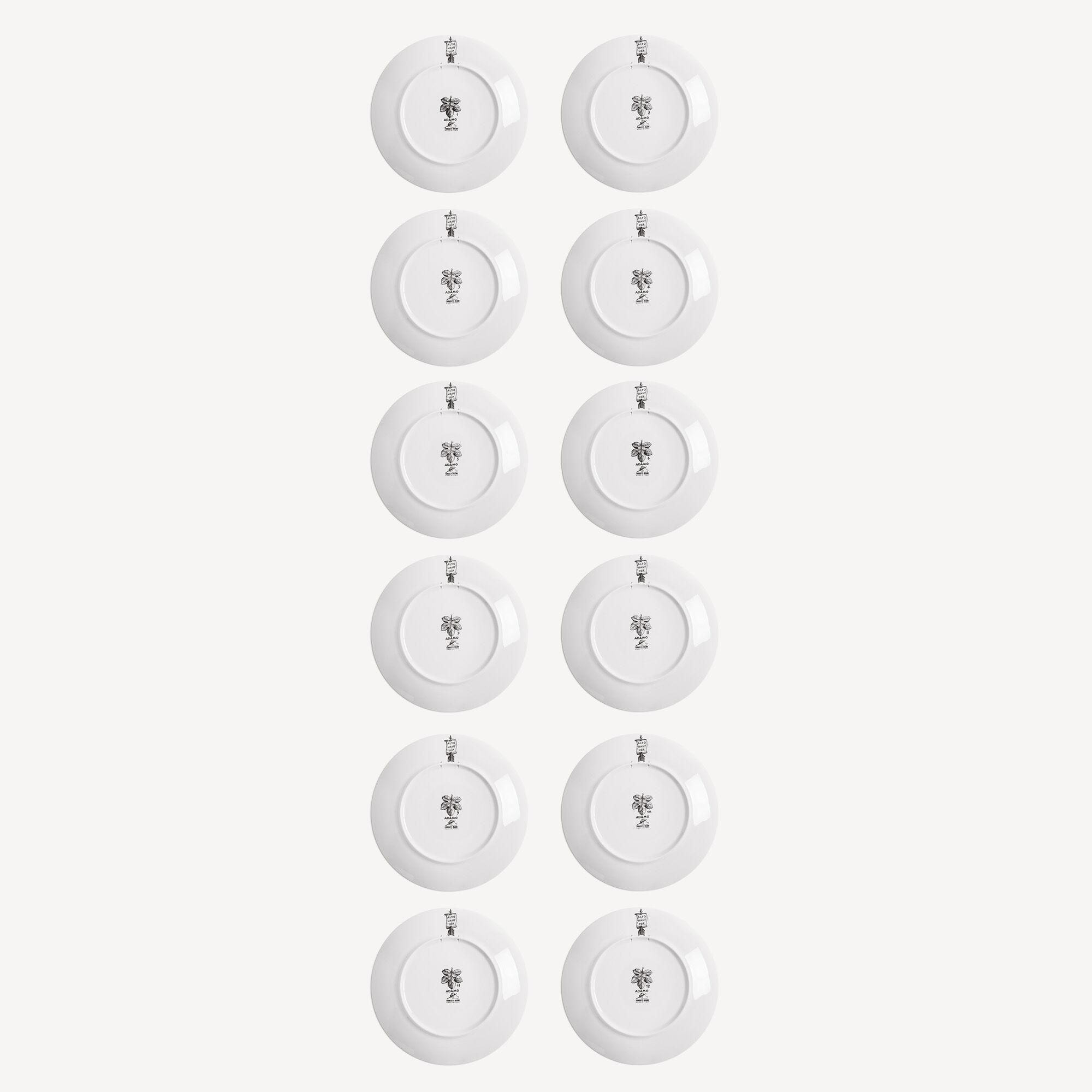 Fornasetti セット Set 12 plates Adamo in White/Black | Fornasetti®