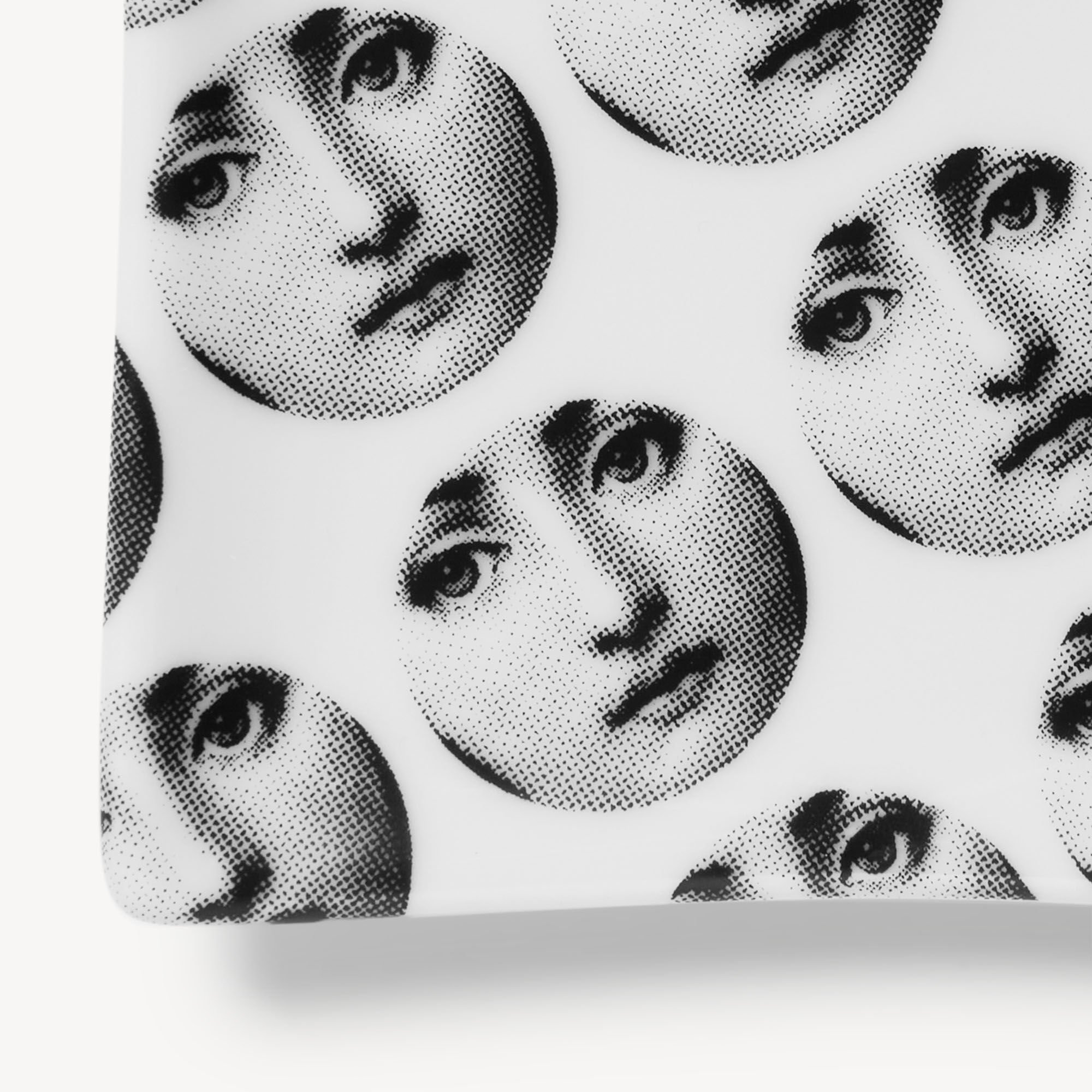 Rectangular ashtray Tema e Variazioni n.197 in White/Black