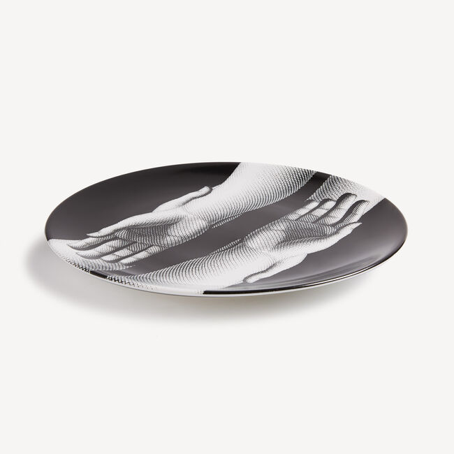 Shop Fornasetti Plate Mani In White/black